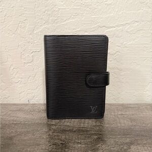 Louis Vuitton LV Black Epi Leather Agenda / Passport Holder